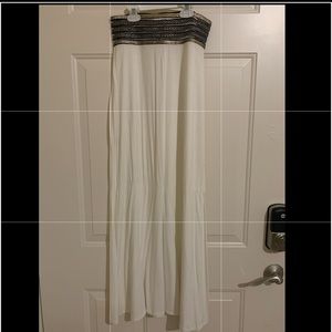 Small cream maxi skirt